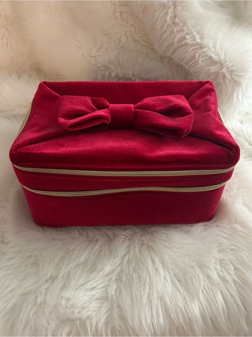 Estee Lauder large  Red Velvet Bow Cosmetic Bag with Gold Zipper